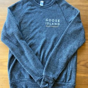 Goose Island Crew Neck Sweater Size XS
